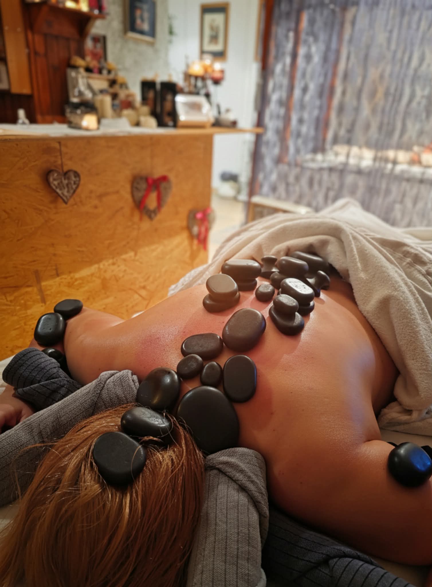 Massage treatment: The Healing Power of Hot Stones: Deep Relaxation & Recovery